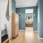 Scandinavian Style Apartement! Balcony And Stunning Views! 아파트 *