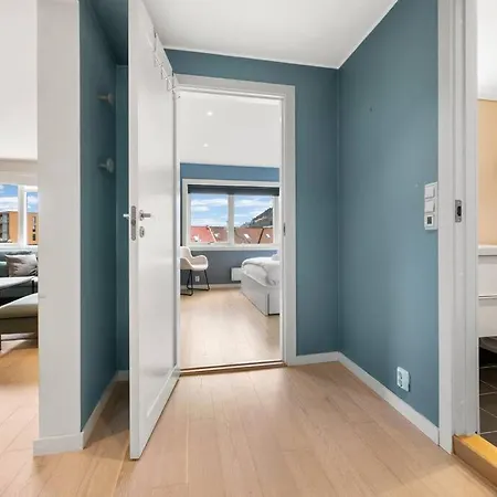 아파트 Scandinavian Style Apartement! Balcony And Stunning Views!