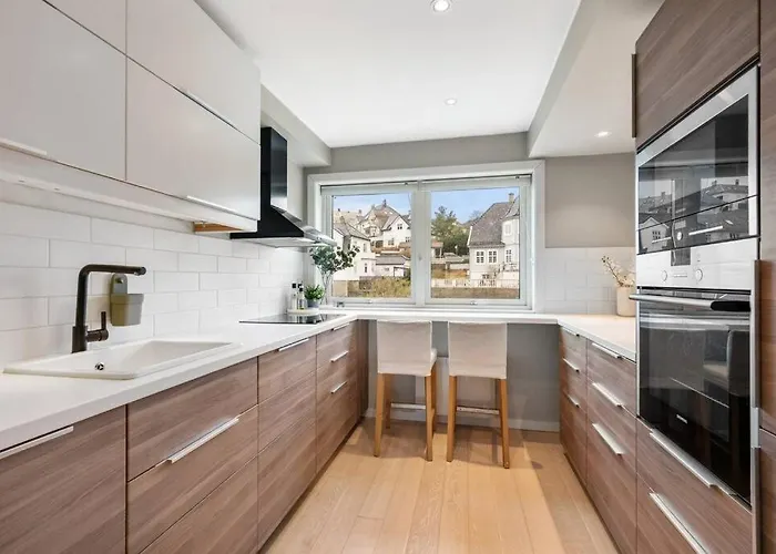 Scandinavian Style Apartement! Balcony And Stunning Views!