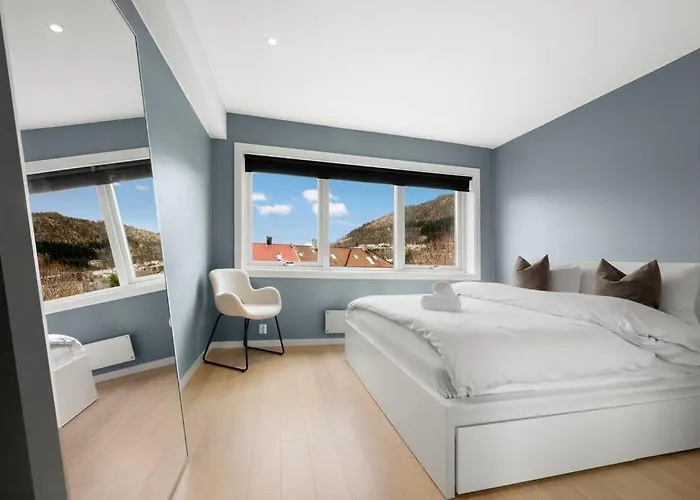 Scandinavian Style Apartement! Balcony And Stunning Views! Διαμέρισμα *